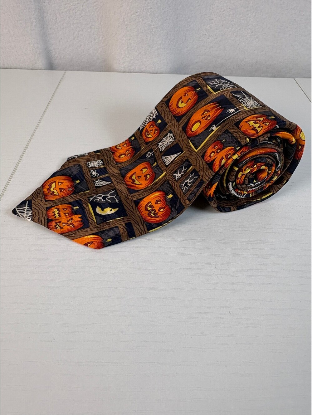 Museum Artifacts Silk Tie Men's Halloween Jack O Lantern Pumpkin Spooky